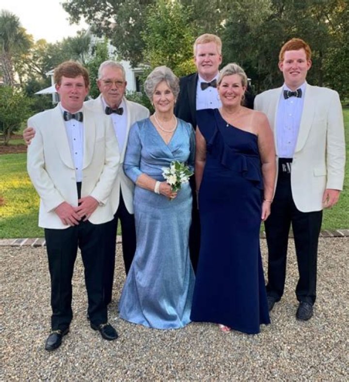 Natalie Mariduena Bio, Age, Parents, Net Worth |