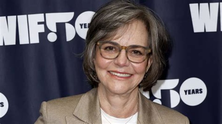 Is Sally Field Dead? The Truth Behind the Death Hoax of the Veteran Actress