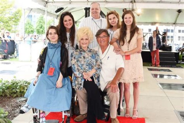 Brenda Lee Daughter Jolie Shacklett Net Worth, Age, Height and Personal Life |
