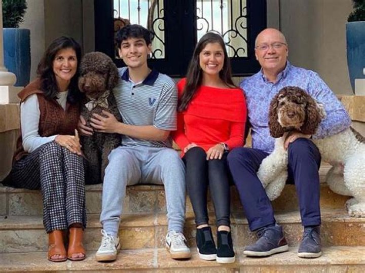 James Crown Family: Parents And Siblings
