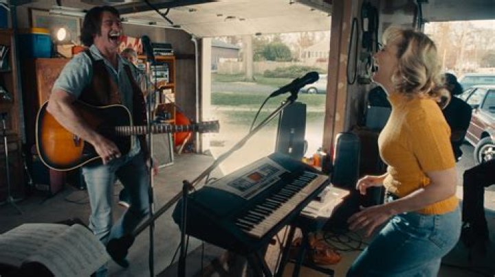 Did Cindy Busby really sing in Crown Prince of Christmas?