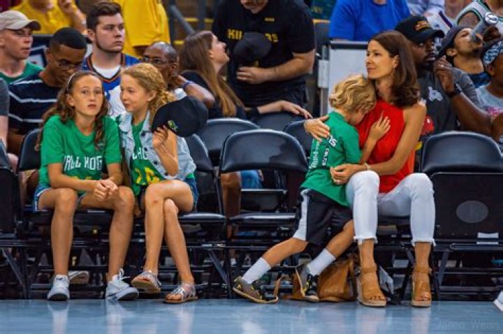 Frank Isola Wife – Tonja Isola, Net Worth, Age, Wiki ( ESPN’s Around The Horn) – correo