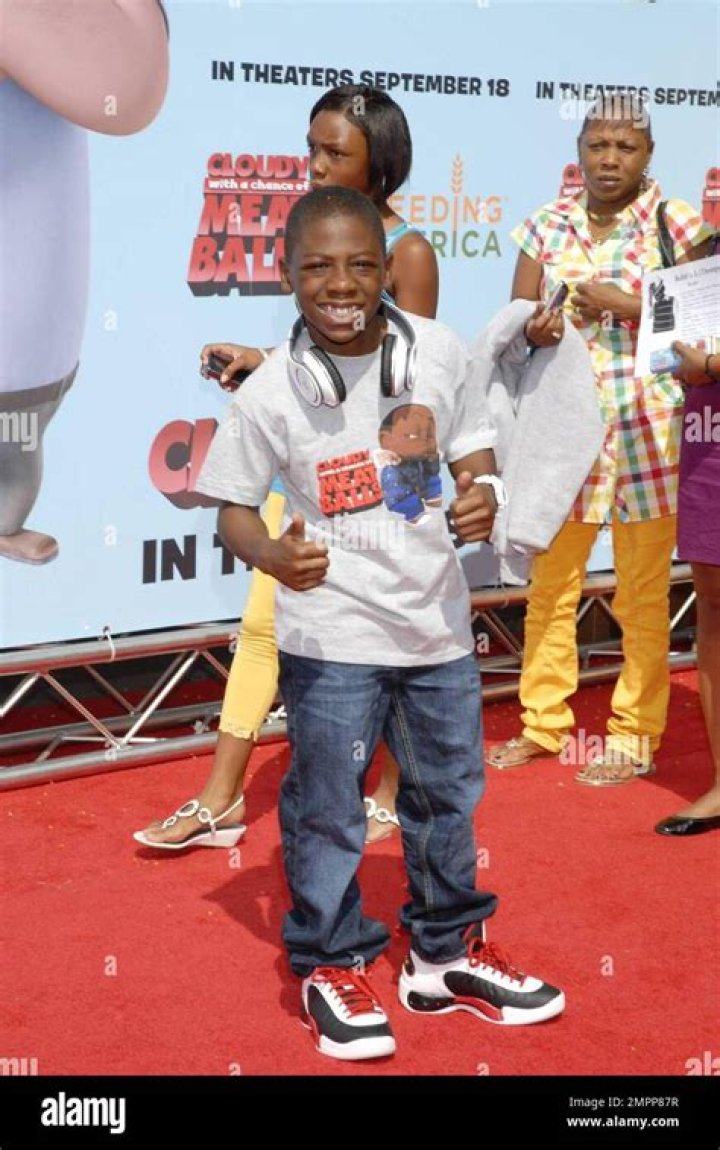 EchoVibe | Bobbe J. Thompson