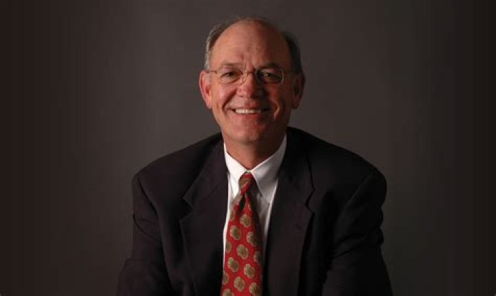 David V. Auld Net Worth (2024)