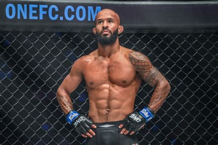 Demetrious Johnson Height, Weight, Net Worth, Age, Birthday, Wikipedia, Who, Instagram, Biography |