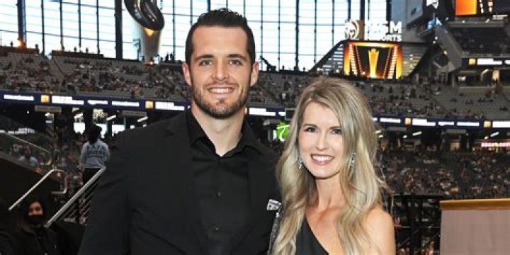 Derek Carr Net Worth Career Personal Life Wife and Biography