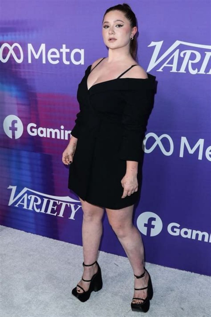 Unveiling Emma Kenney's Weight Gain Journey: Insights And Revelations