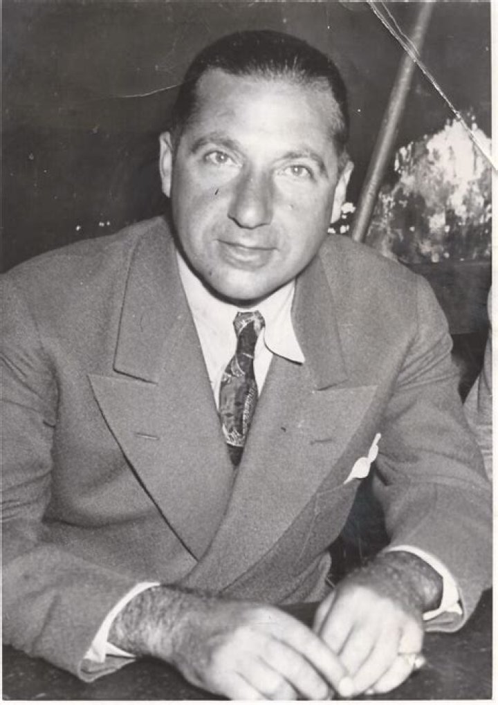 Frank Costello Biography - Facts, Childhood, Family Life & Achievements