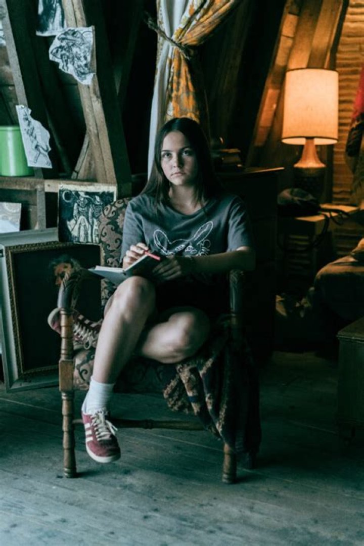 A Closer Look at the Actress's Footwear