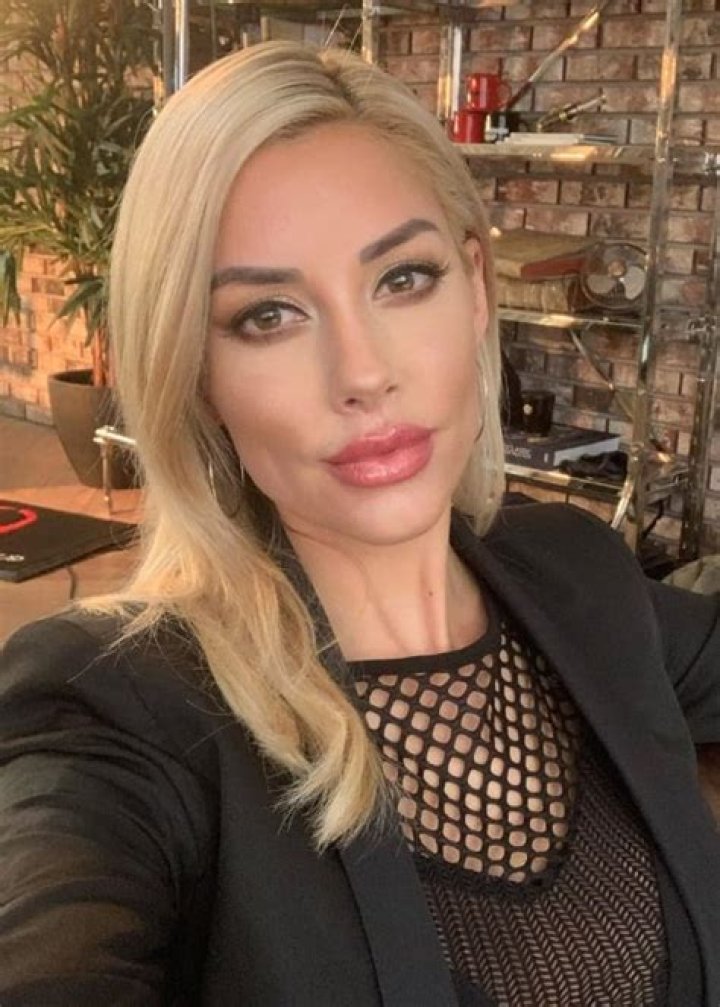 Unveiling Heather Rae Young's Height: Surprising Insights Revealed