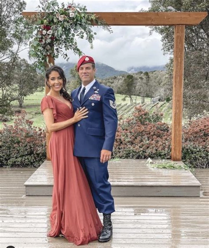 Is Bonnie Raitt Married? Her Bio, Age, Husband and Net worth