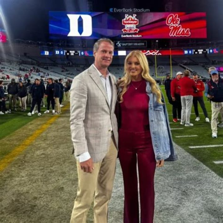 Jarvis Landry's Daughter Befriends Baby Deer In Most Adorable Video E