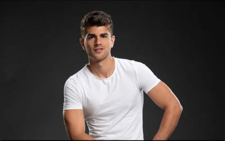 Exploring The Life And Career Of Javier Ponce