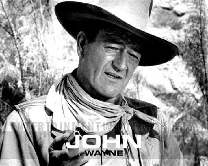 How tall was John Wayne