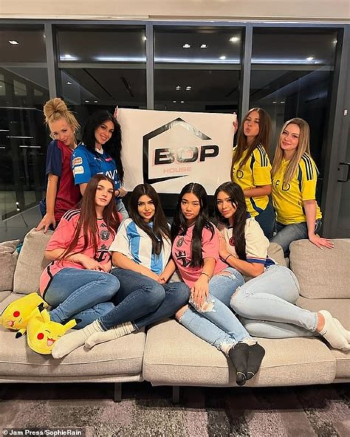 Juliafilippo Erome: A Deep Dive Into Her Life and Influence