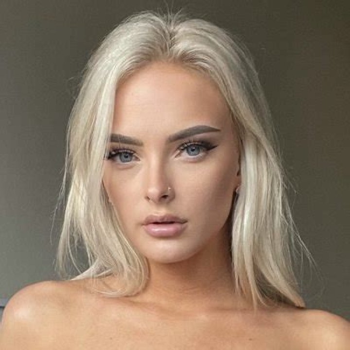 Kelli Carter's OnlyFans Content Exposed!