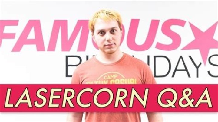 Bio, Facts, Family Life of YouTuber