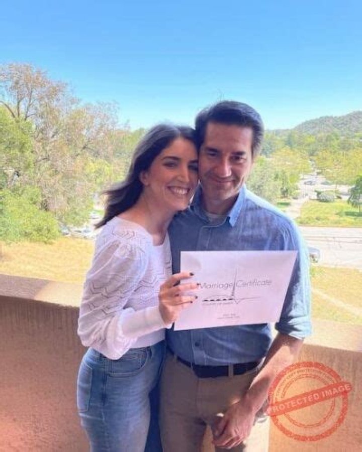 Unveiling The Life And Career Of Liz Kreutz's Husband: Discoveries And Insights