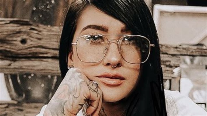 Unveiling The Enigmatic Marisa Laren: Secrets And Revelations