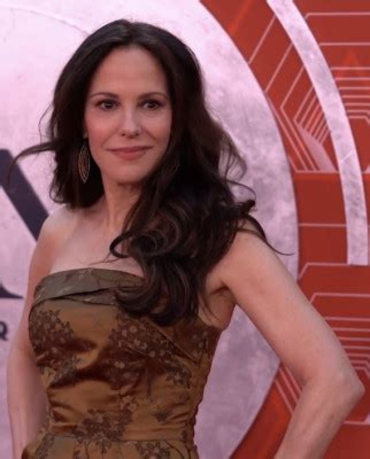 Mary Louise Parker Net Worth