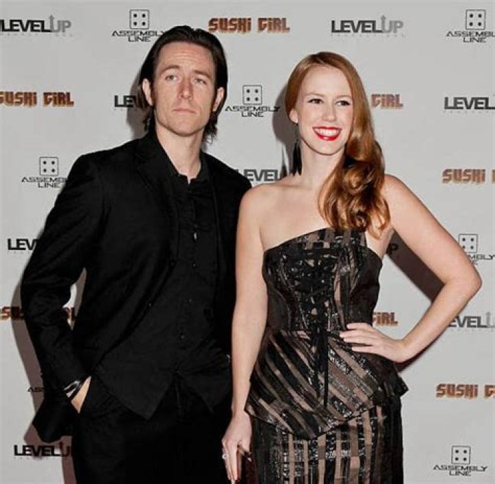 Matthew Mercer Net Worth | SkyBlog