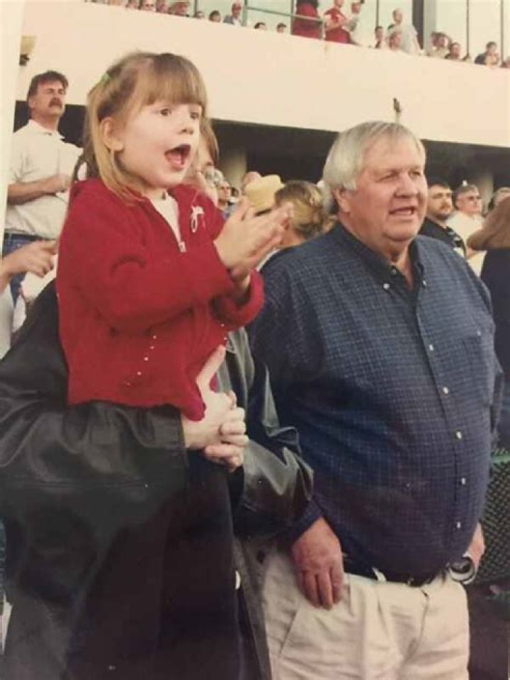 Wiki, Weight, Net Worth, Parents