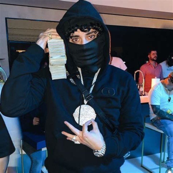 Unveiling Ohgeesy's Physique: Height And Weight Explored