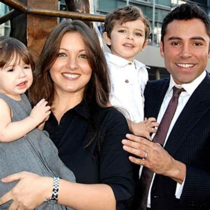 Unveiling The Extraordinary Journey Of Oscar De La Hoya