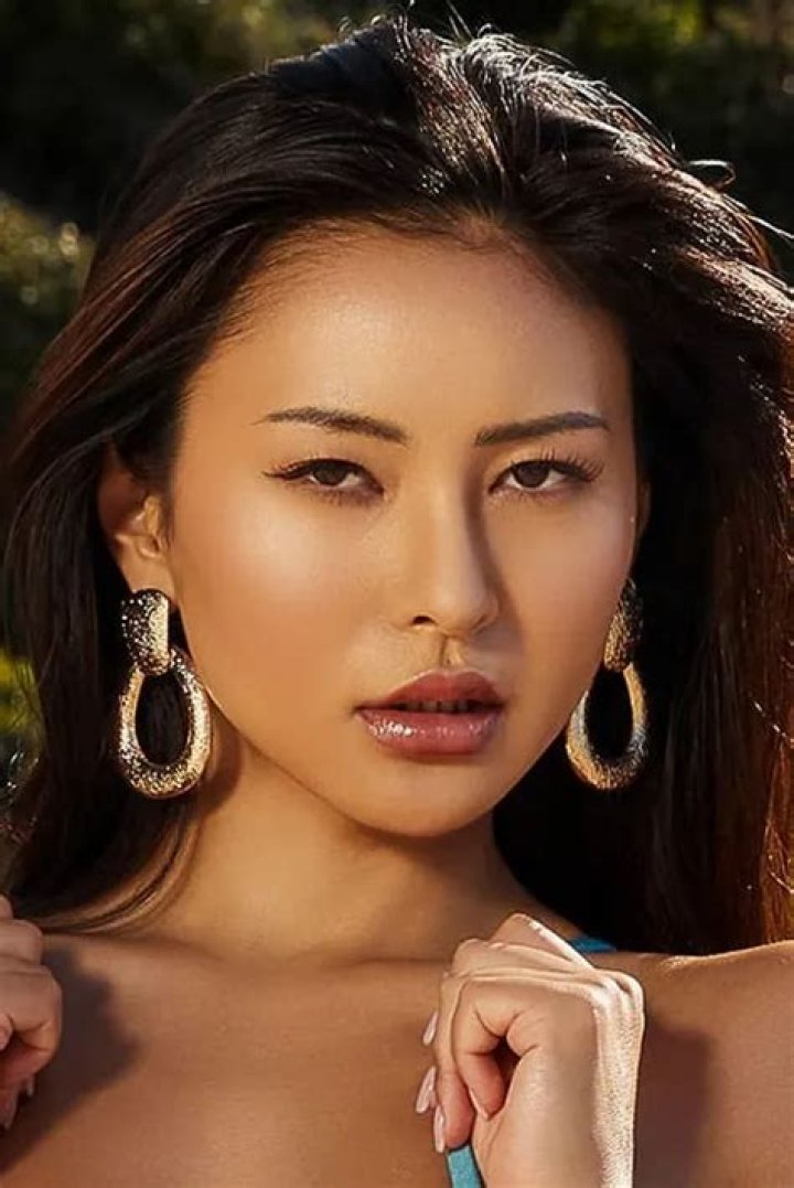 Unravel The Enigma: Rae Lil Black Alien Hunter 2