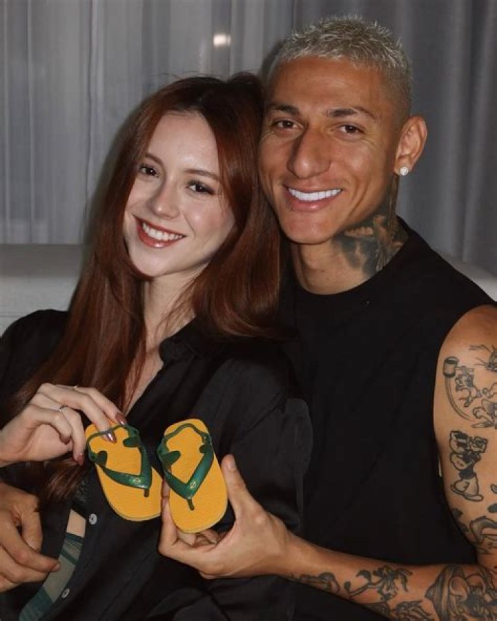 Unveiling The Enigma: Richarlison's Wife Revealed