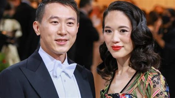 Unveiling The Private Life Of Shou Zi Chew's Wife: Discoveries And Insights