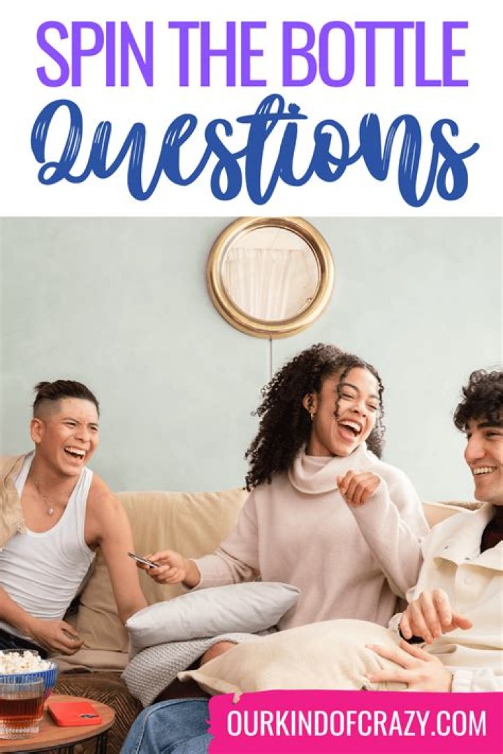 Tyler Cameron & Hannah Brown Play Spin The Bottle In New TikTok Video Hollywood Life