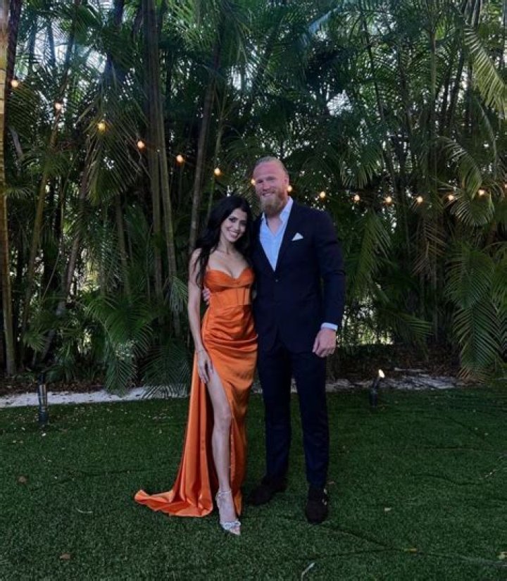 Ufc Alex Caceres Wife Is He Married