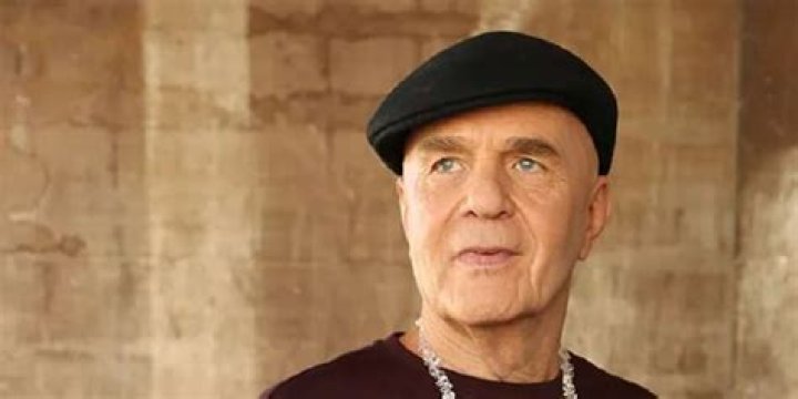 SkyBlog | Wayne Dyer Biography