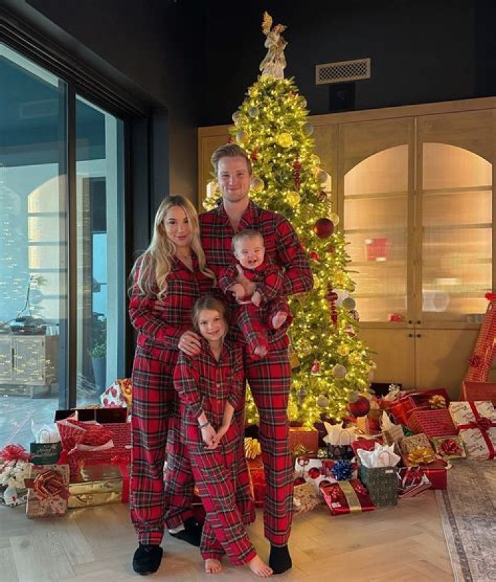 Who Is Mikhaila Peterson Husband Andrey Korikov? Jordan Petersons Daughter In Divorce Rumors In R