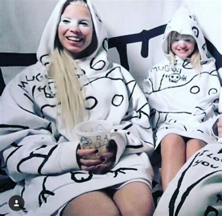 Unveiling The Multifaceted World Of Sixteen Jones: Yolandi Visser's Daughter